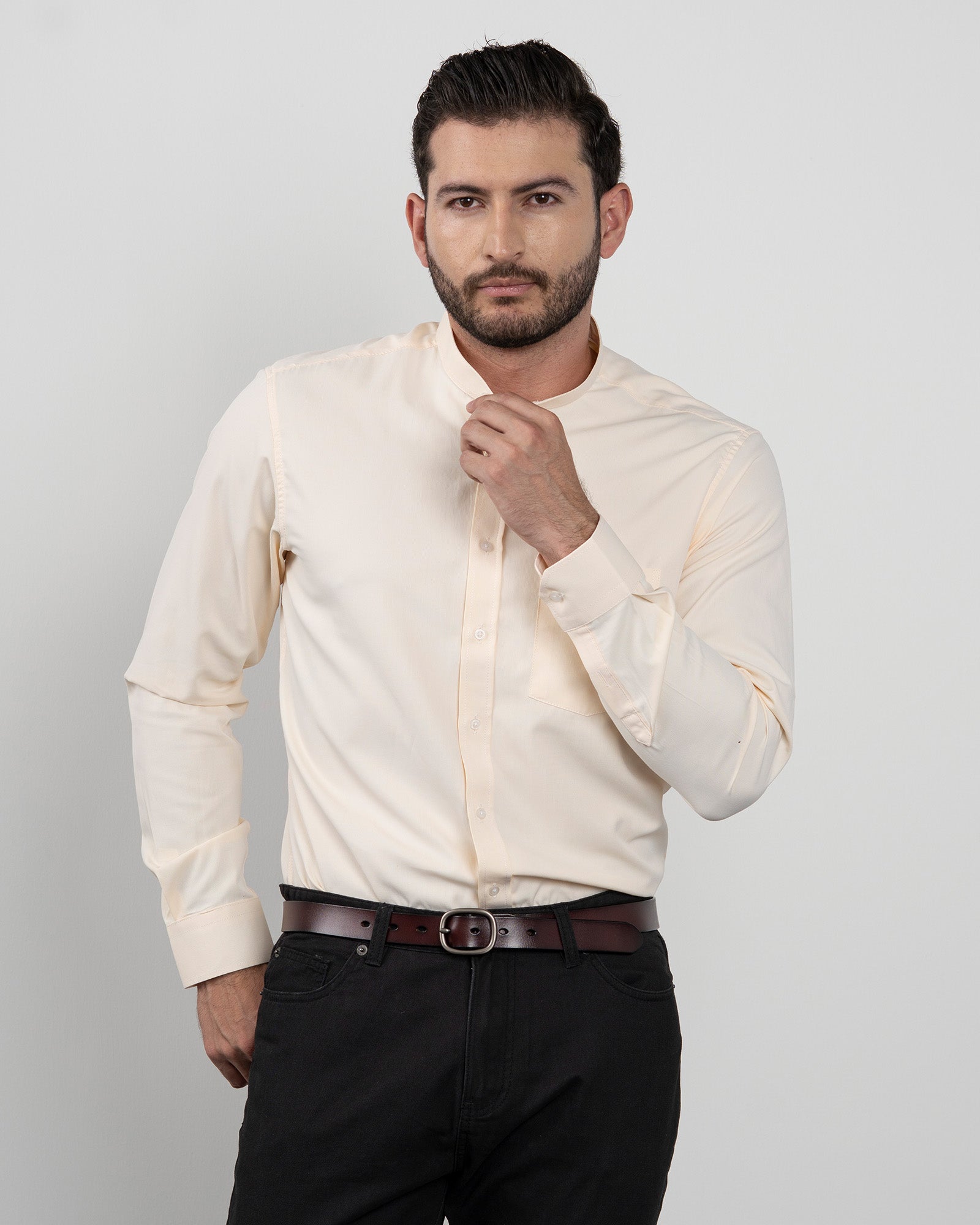 Camisa Amarilla Cuello Mao