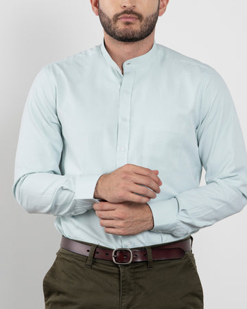 Camisa Verde Línea Clara Cuello Mao